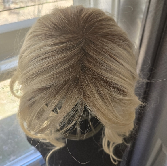 NEW Belle Tress Shakerato in Bombshell Blonde - Picture 8 of 10